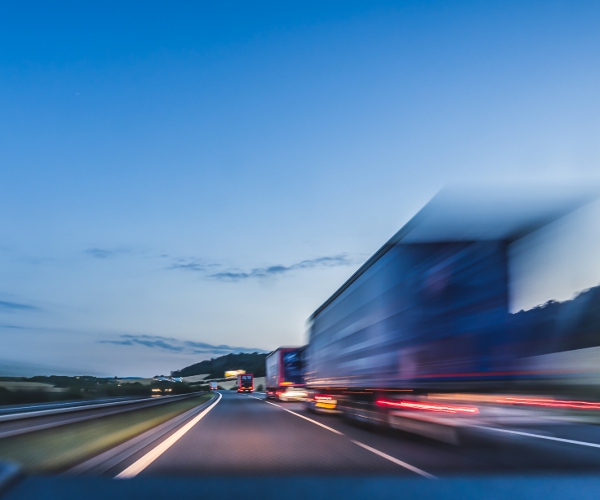 江戸川区の輸送・倉庫請負なら小林倉運株式会社